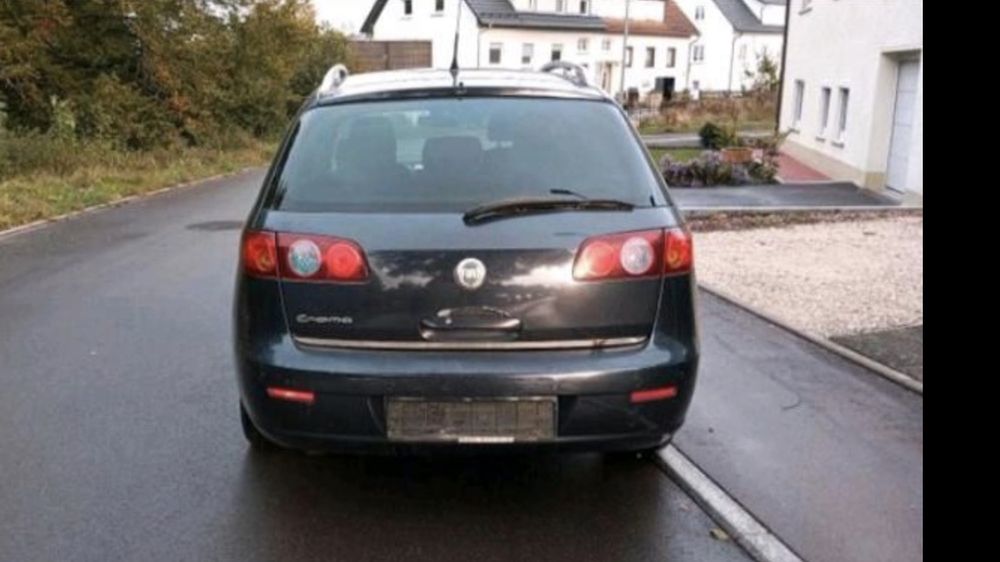 Продава се само на части Фиат Крома 2.2 бензин