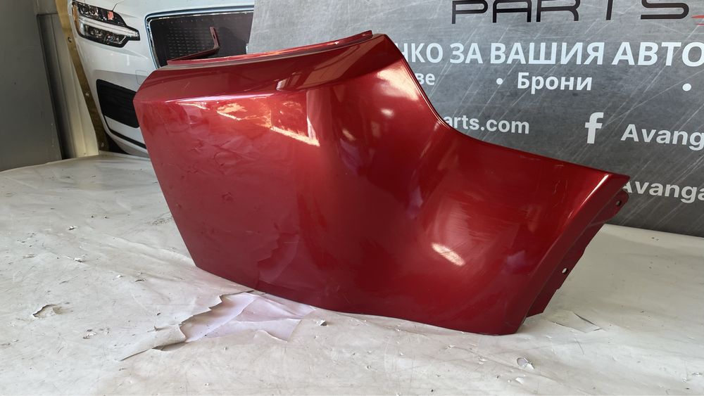 2 броя десен и 3 броя ляв ъгъл от задна броня Range Rover Evoque L538