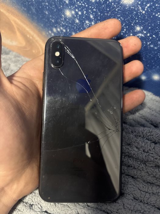 продам на запчасти айфон х