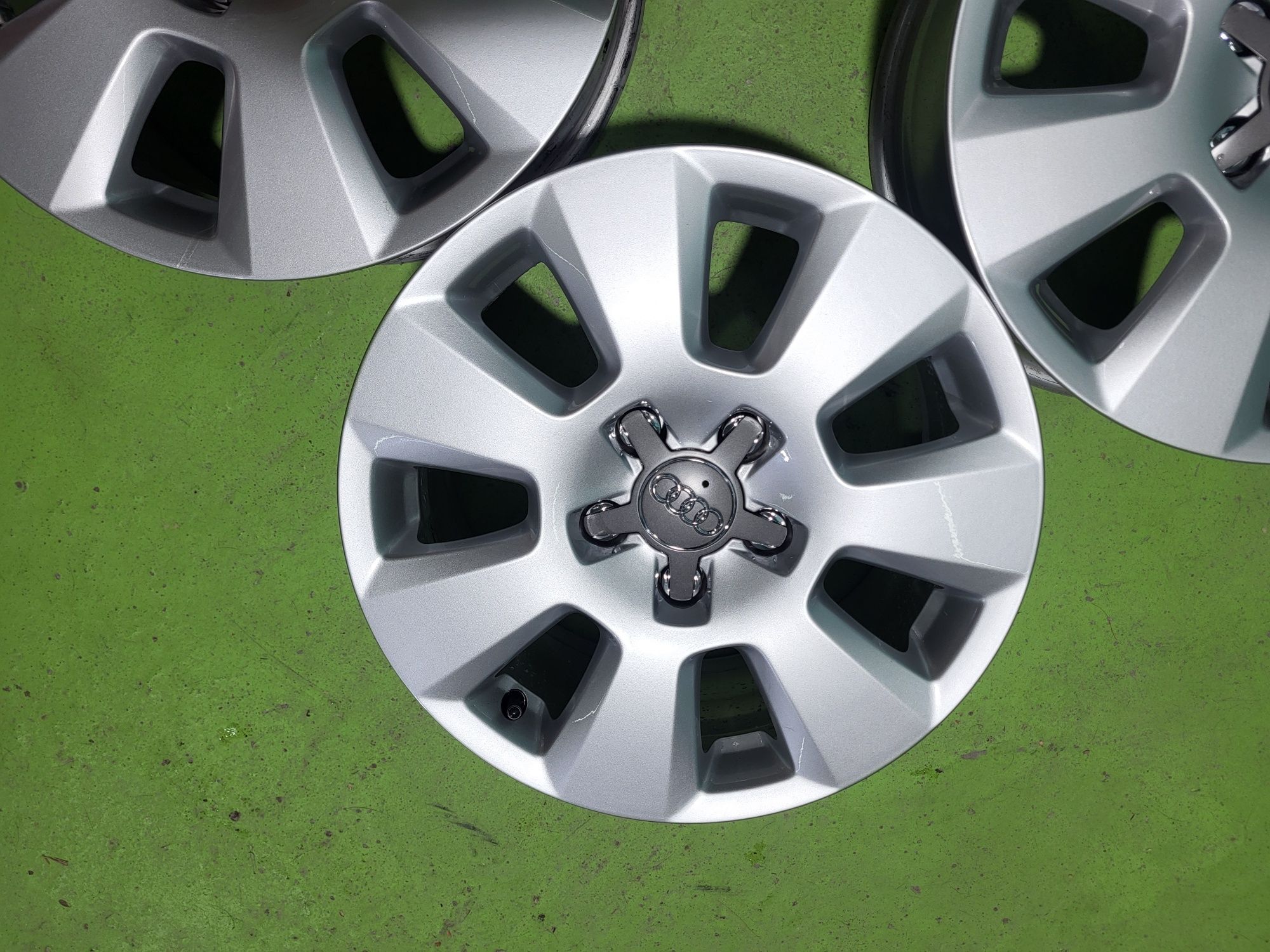 16 5x112 Audi A3 A4 A6 Skoda Vw Passat Tiguan Touran Golf 5х112