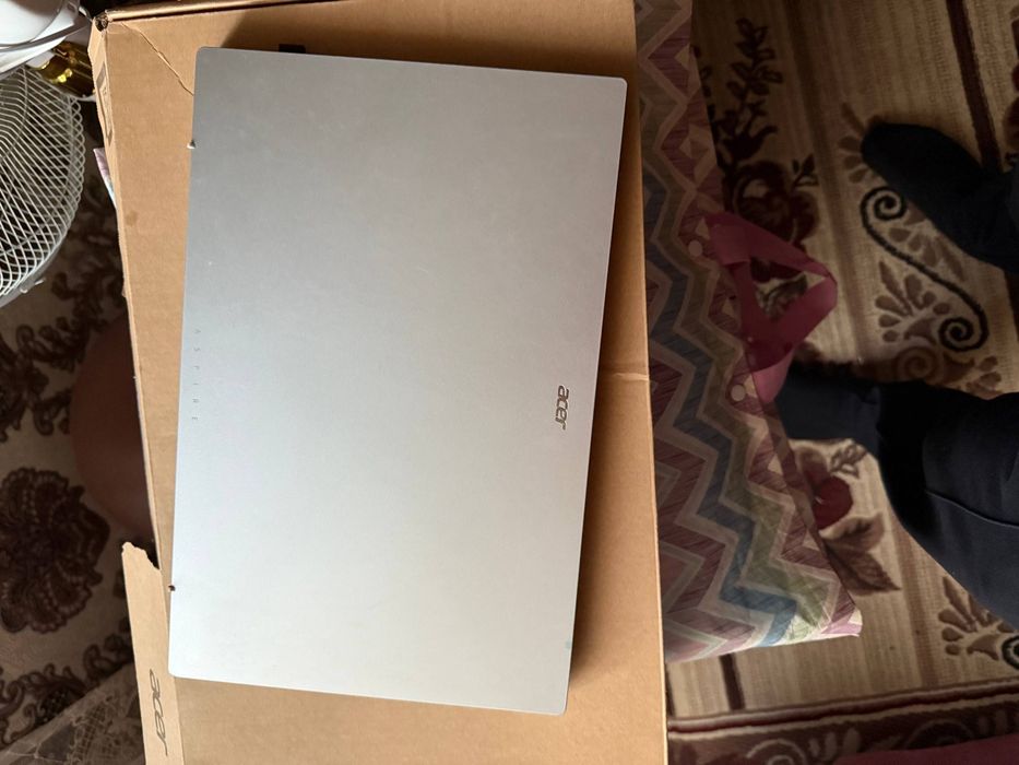 Acer notebook sotiladi