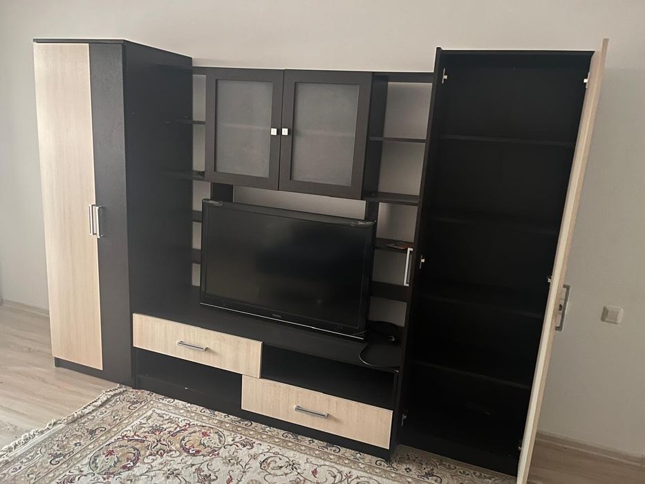 Диван, Шкаф, телевизор