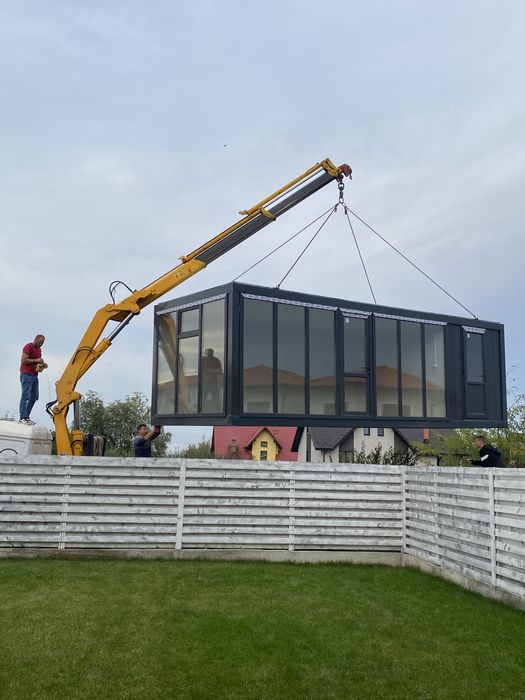 Transport Camion cu Macara