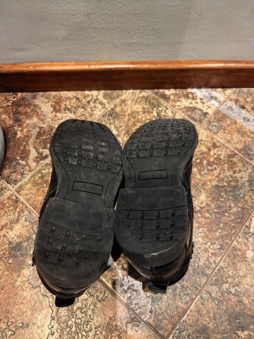 Подарявам зимни обувки 40 номер