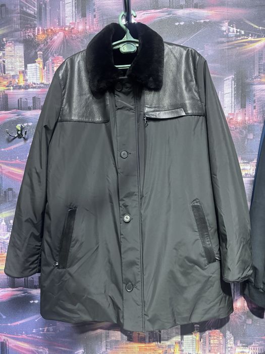 Новая мужская зимняя куртка на овчине с плщевкой снаружи со вставками