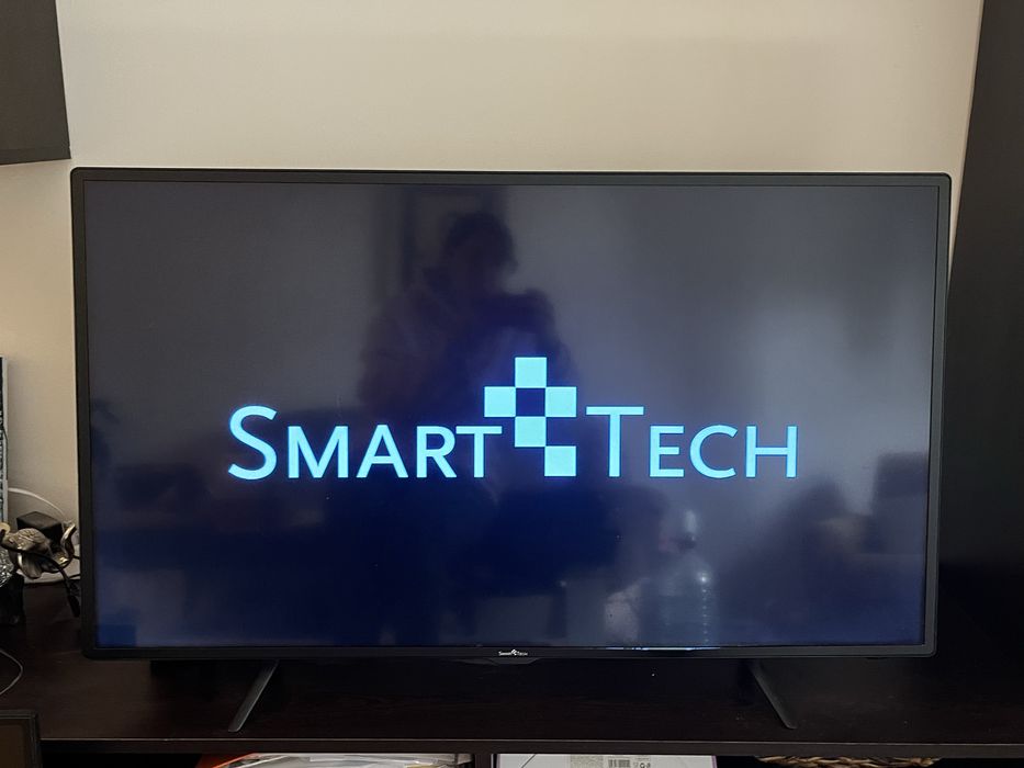 Телевизор SmartTech 40”
