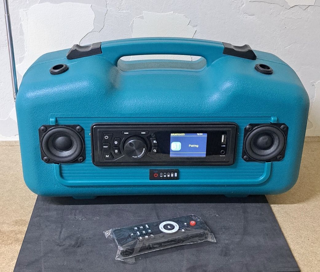 Radio,bluetooth,aux,DAB Makita 18v