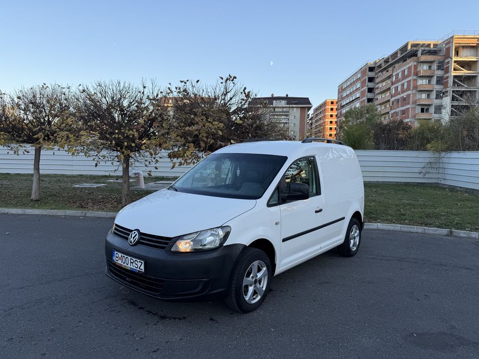 VW Caddy Facelift 1.6 TDI 102cp (istoric service reprezentanta)