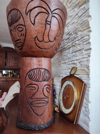 Toba africana sculptata trunchi