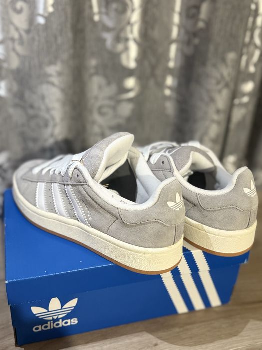 Adidas Campus 00s