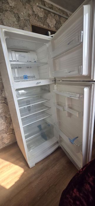 Продается холодильник Sharp