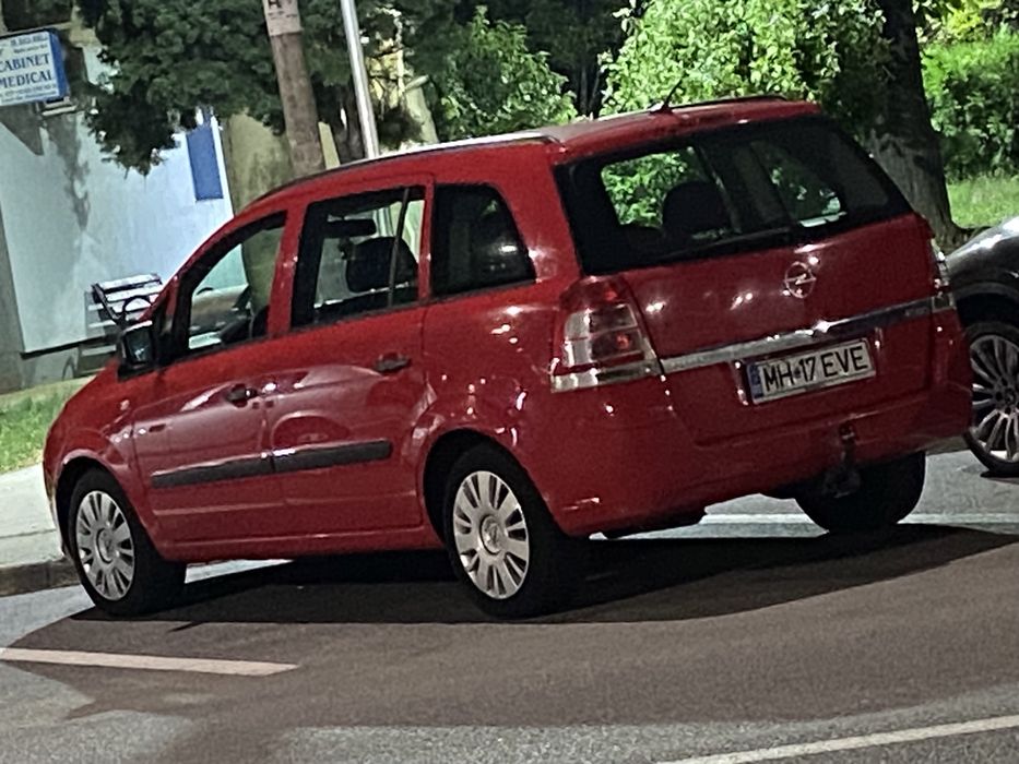Opel zafira 2010,motor 1,7 diesel