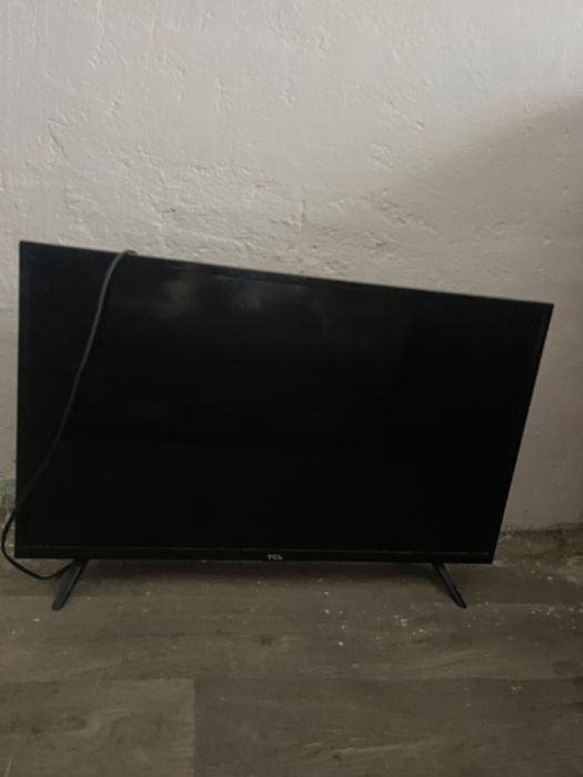 Телевизор TCL !!