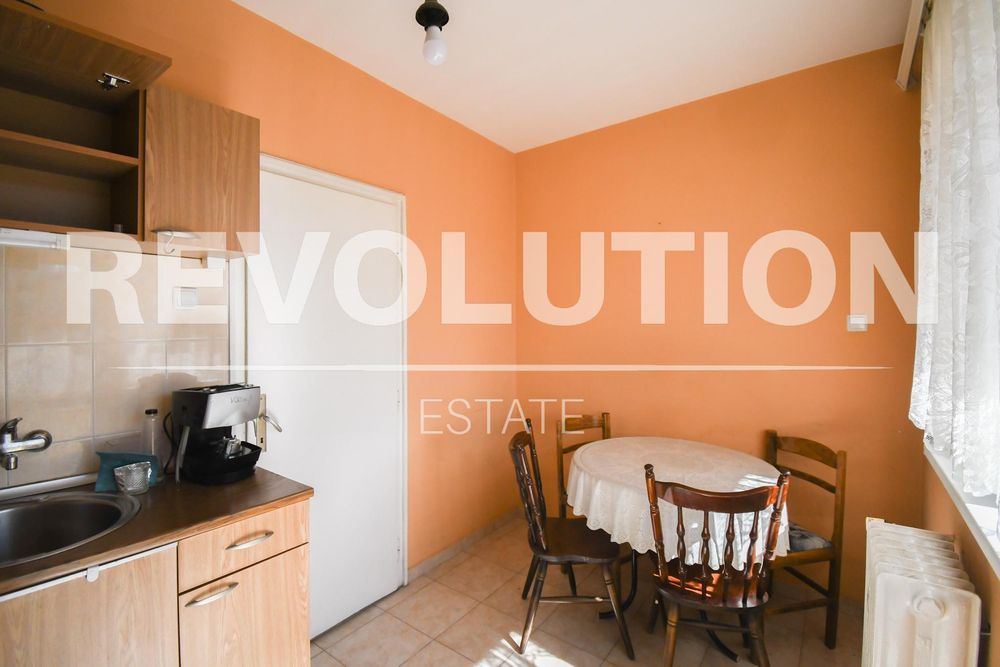 Дава се под наем Двустаен апартамент в София, Хиподрума - 75 кв.м за 450 € - Снимка #1