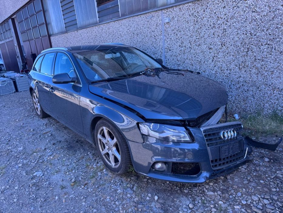 Dezmembrez audi a4 b8