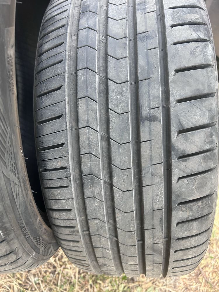 Летни гуми Vredestein  224/40/18
