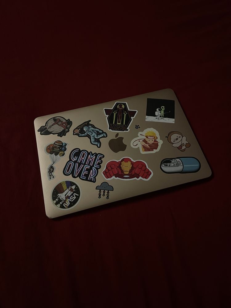 Macbook Retina 12 (2017) в идеальном состоянии