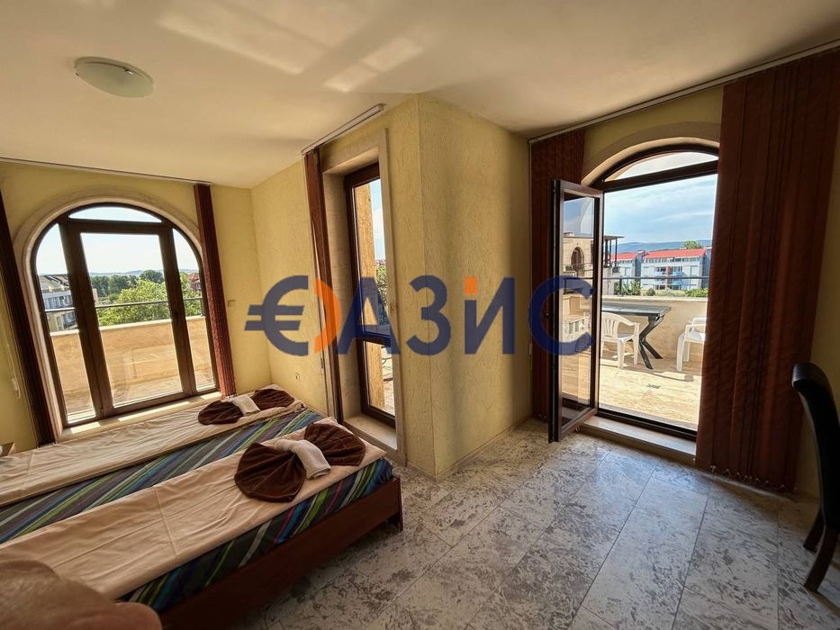 Продава се Двустаен апартамент в к.к. Слънчев бряг - 81 кв.м за 963 €/кв.м - Снимка #8