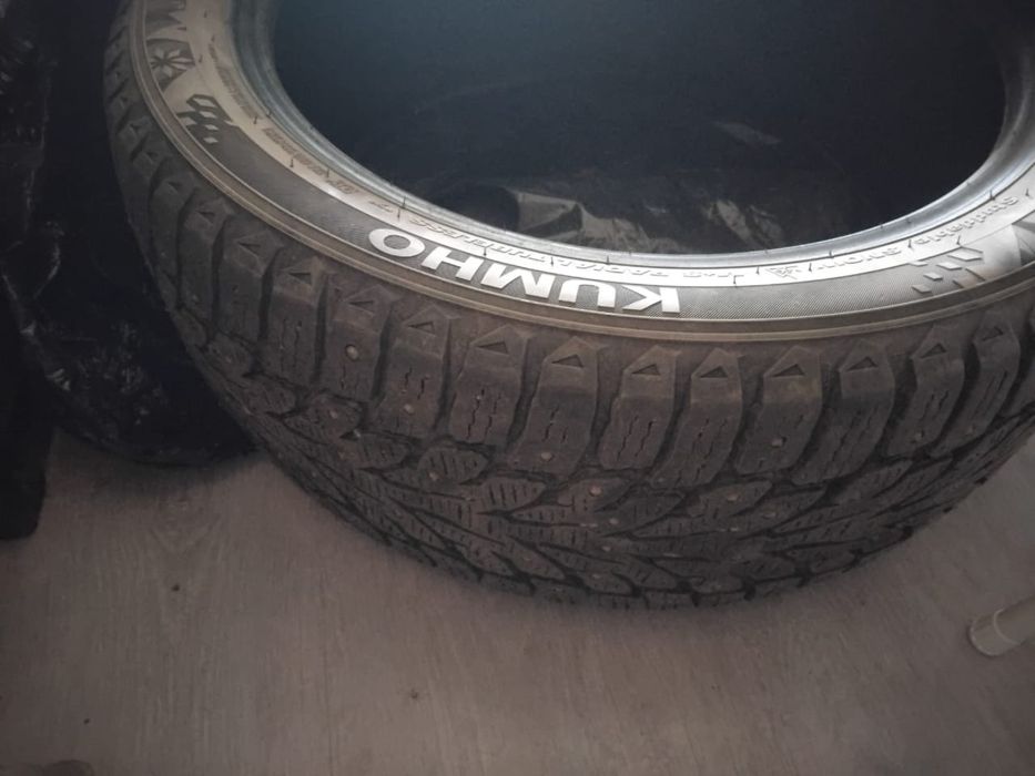 235/45 R18 KUMHO 4шт