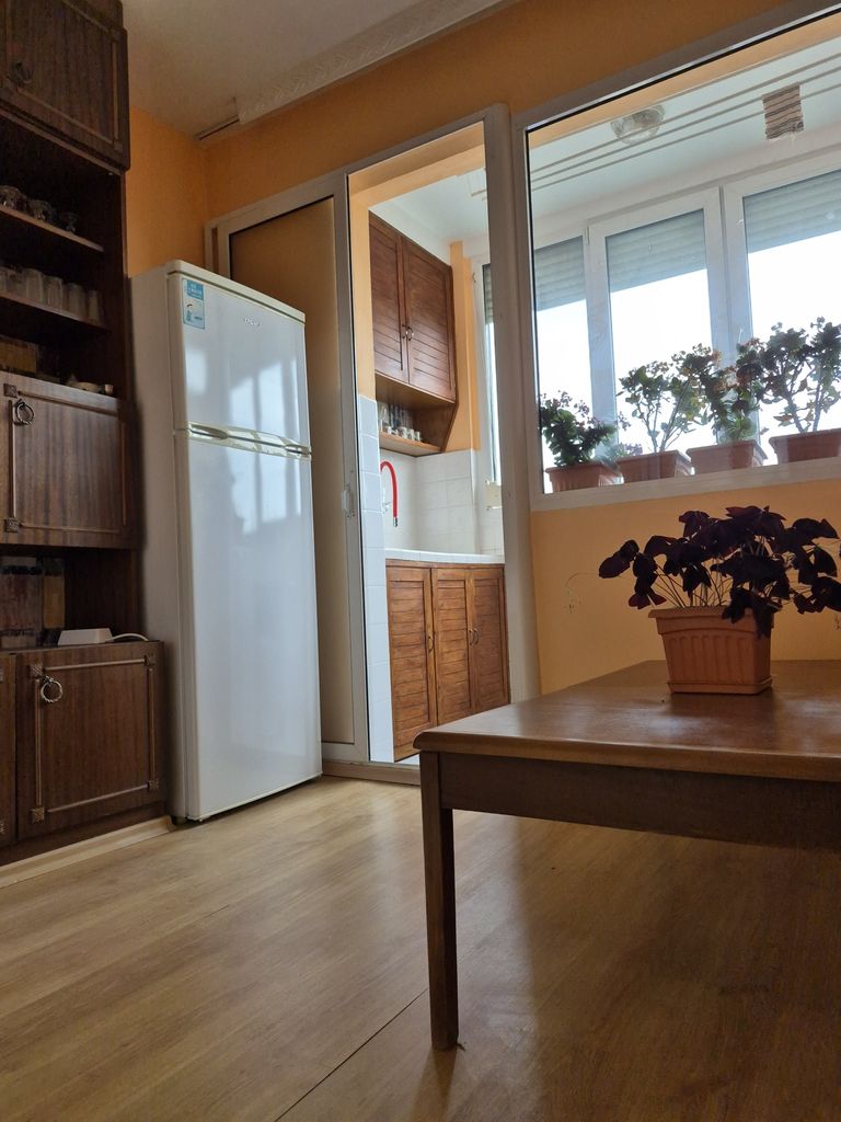 Дава се под наем Двустаен апартамент в Стара Загора, Била - 50 кв.м за 255 € - Снимка #1