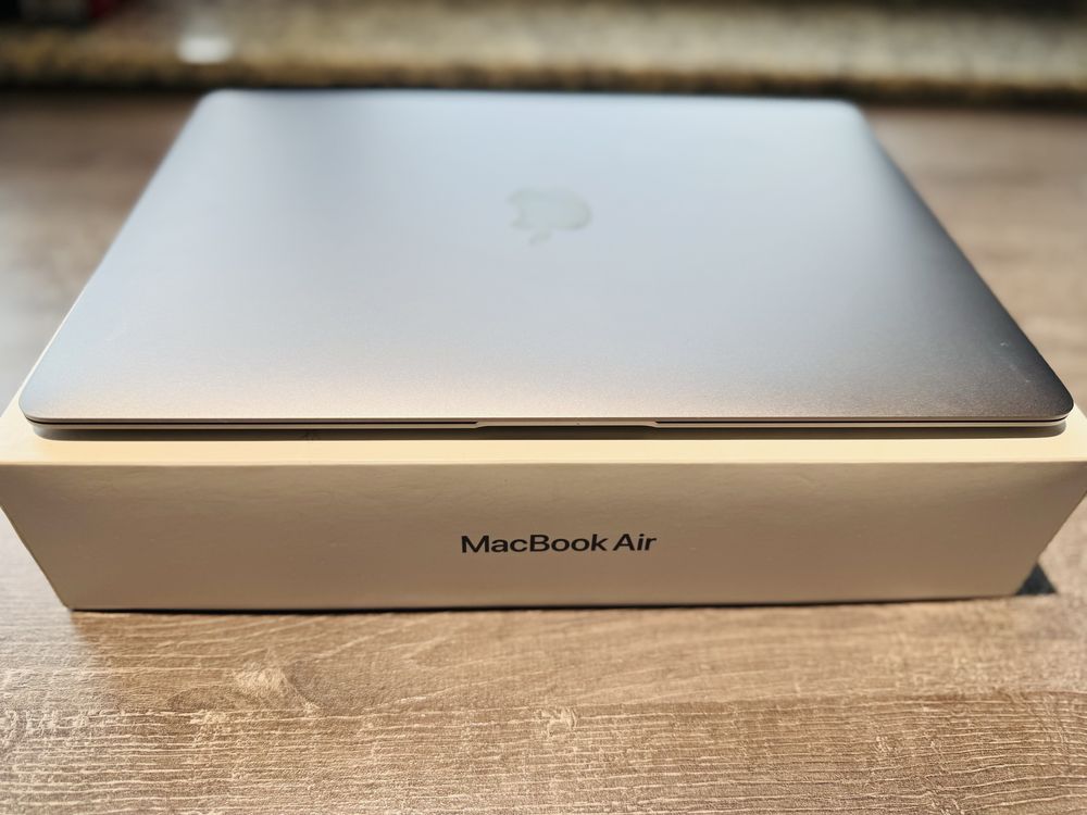 MacBook Air M1, Space Grey