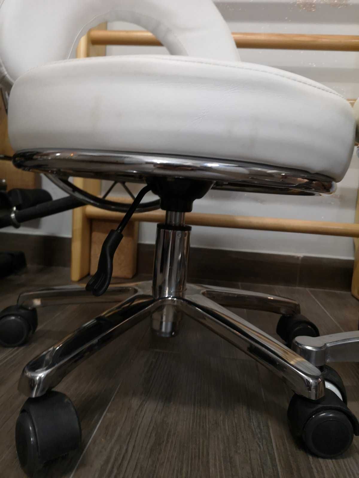Професионален козметичен стол за педикюр