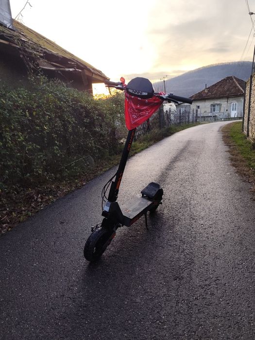 Trotineta electrica Kukirin G2 2025