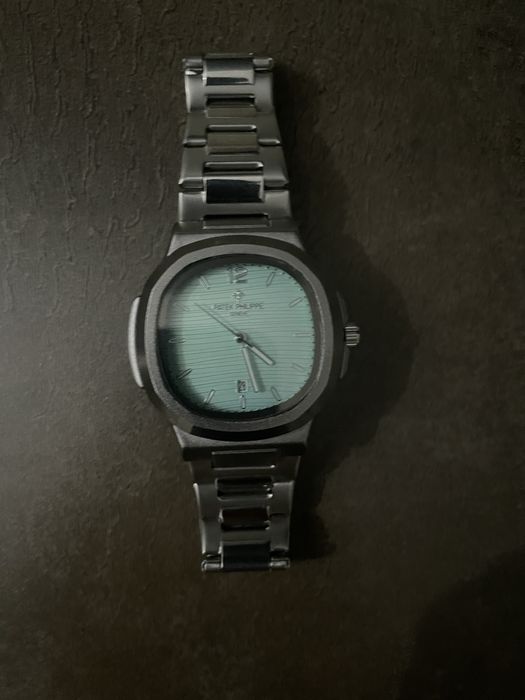 Patek Philippe Nautilus quartz