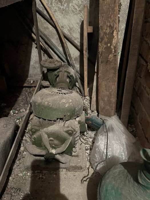 Цистерна за гориво и елмотор с редуктор