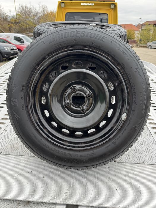 Roti/cauciucuri iarna Dacia 185/65 R15 Bridgestone