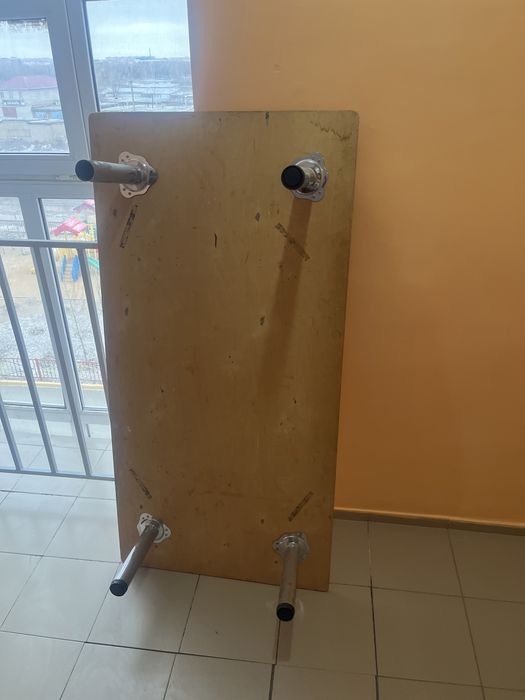 Продам жер стол чайный