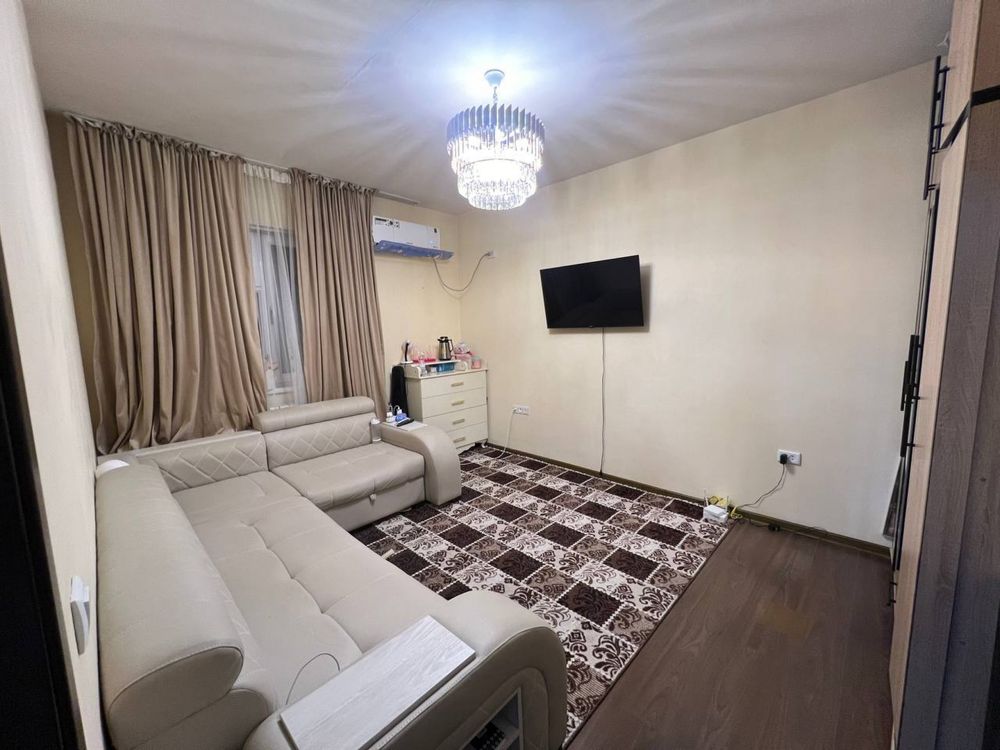 Продается 1 комнатная кв. 3й этаж. 30м2. Рудакий.