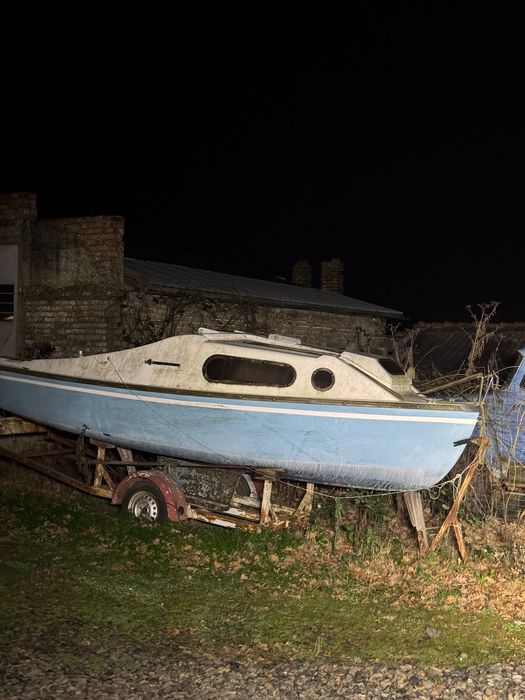 Ветроходна лодка