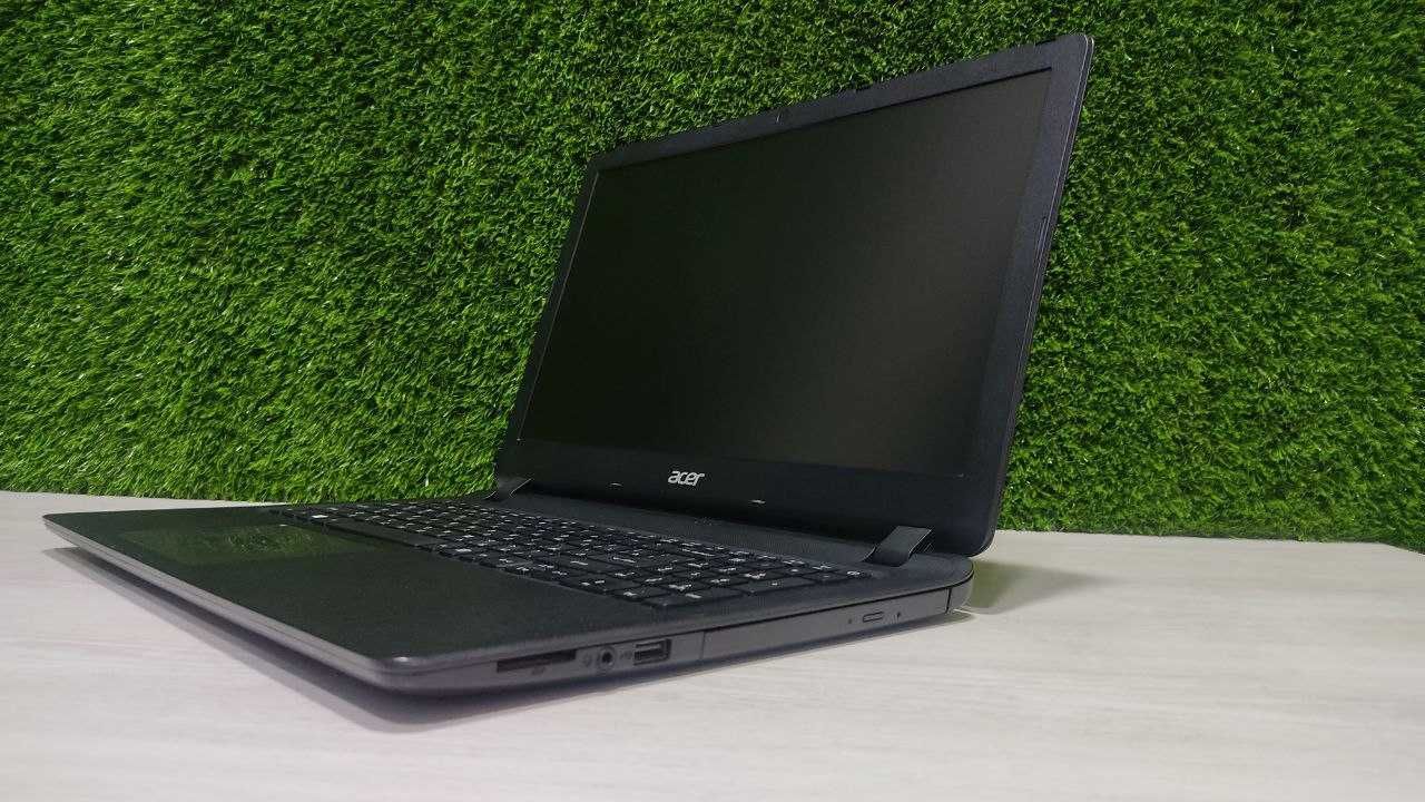 Ноутбук ACER Aspire Celeron N3060 / 4ГБ / 128ГБ SSD / 15.6'' HD