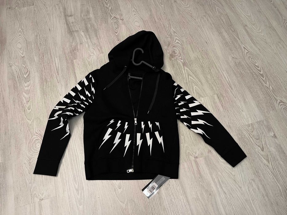 Neil Barrett trening M-L original, retail 1190 euro