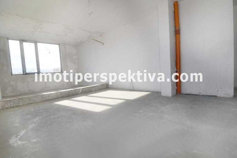 Продава се Многостаен апартамент в Пловдив, Остромила - 182 кв.м за 1300 €/кв.м - Снимка #1