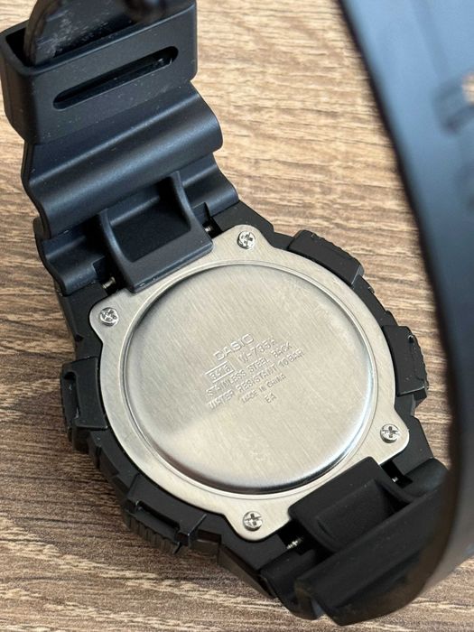 Ceas cronograf digital Casio W-735H