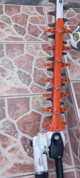 Stihl de gard viu HL 91 KC și HS 86 R