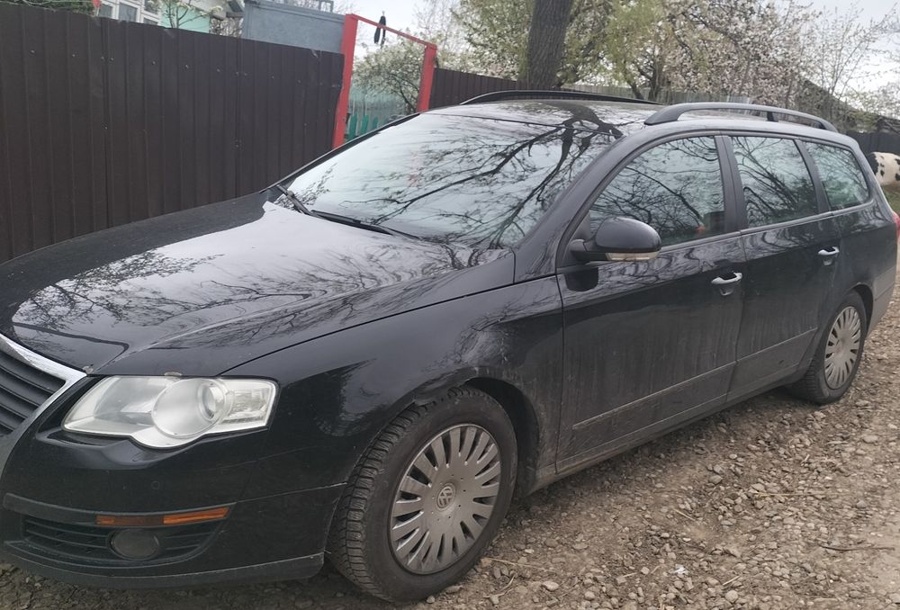 De vânzare mașină pentru dezmembrat