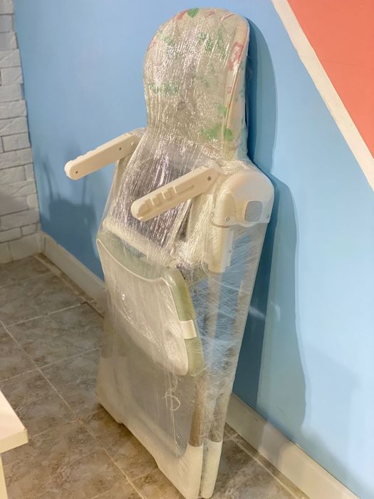 Детский стульчик для кормлении