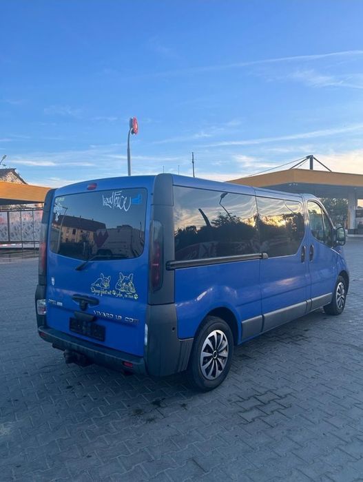 Se vinde opel vivaro 2006 1,9.101cp.a fost adus din Germania.