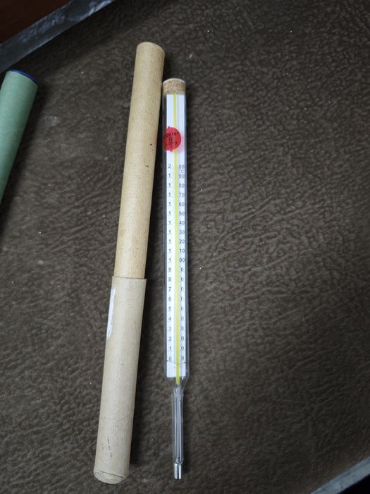 Термометр технический