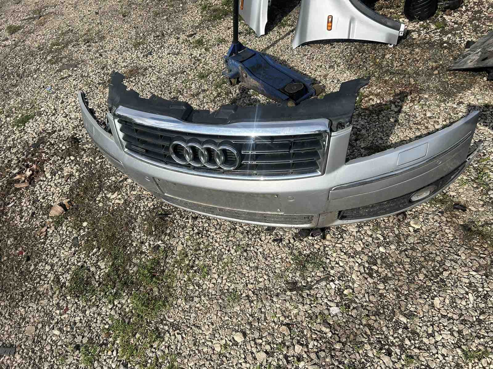 Предна броня а8д3 малката решетка