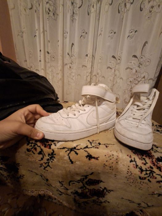 Nike uri utilizate dar sunt originale