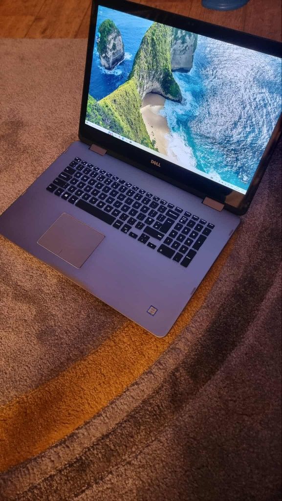 Dell inspiron 17- 7779  2in 1