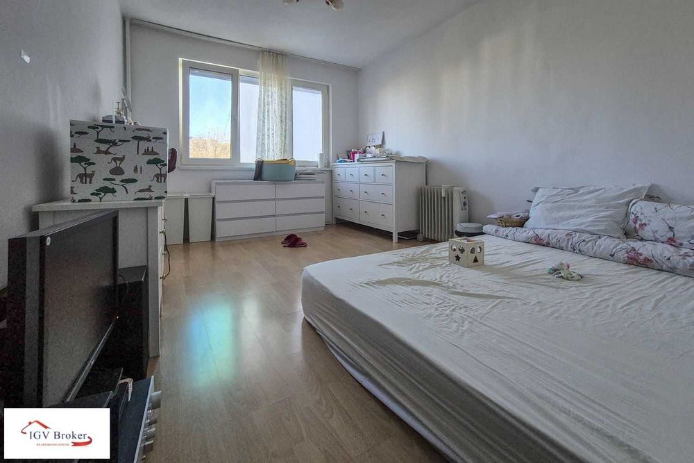 Продава се Тристаен апартамент в София, Младост 2 - 84 кв.м за 2441 €/кв.м - Снимка #5