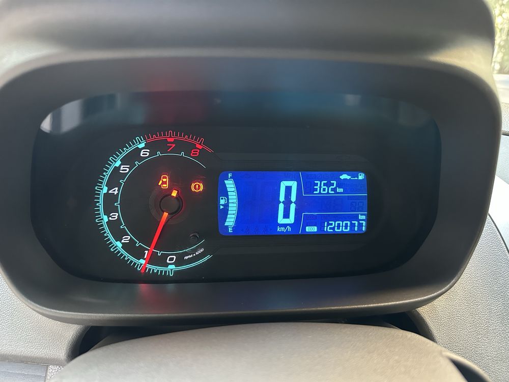 Продаеться Chevrolet Cobalt 2015 год