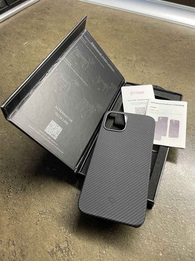 Карбонови кейсове Pitaka iPhone12pro/14 plus/Samsung s22+