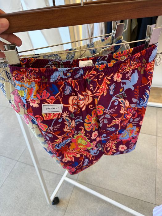 Sort baie rosu everlast