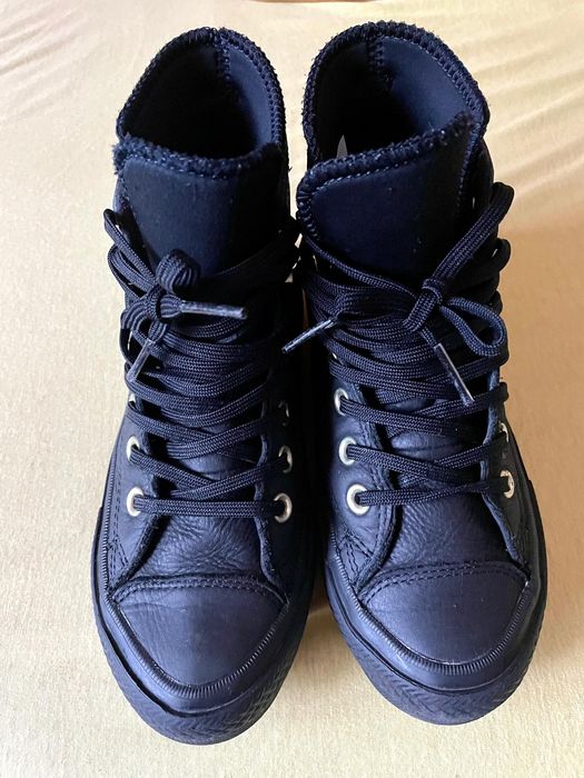 Vând Sneachers Converse damă, piele naturală, negre, mărimea 35
